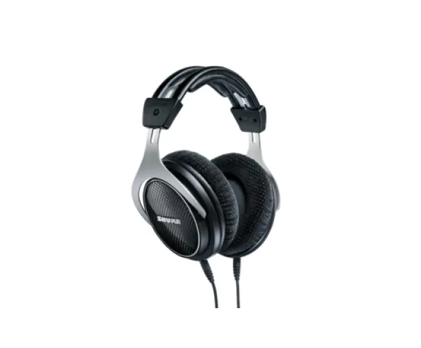5. Shure SRH1540.png