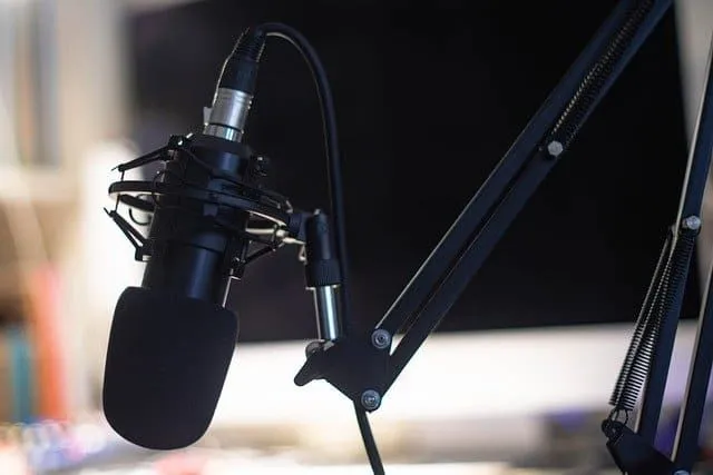 Radio-podcast-interview.jpg
